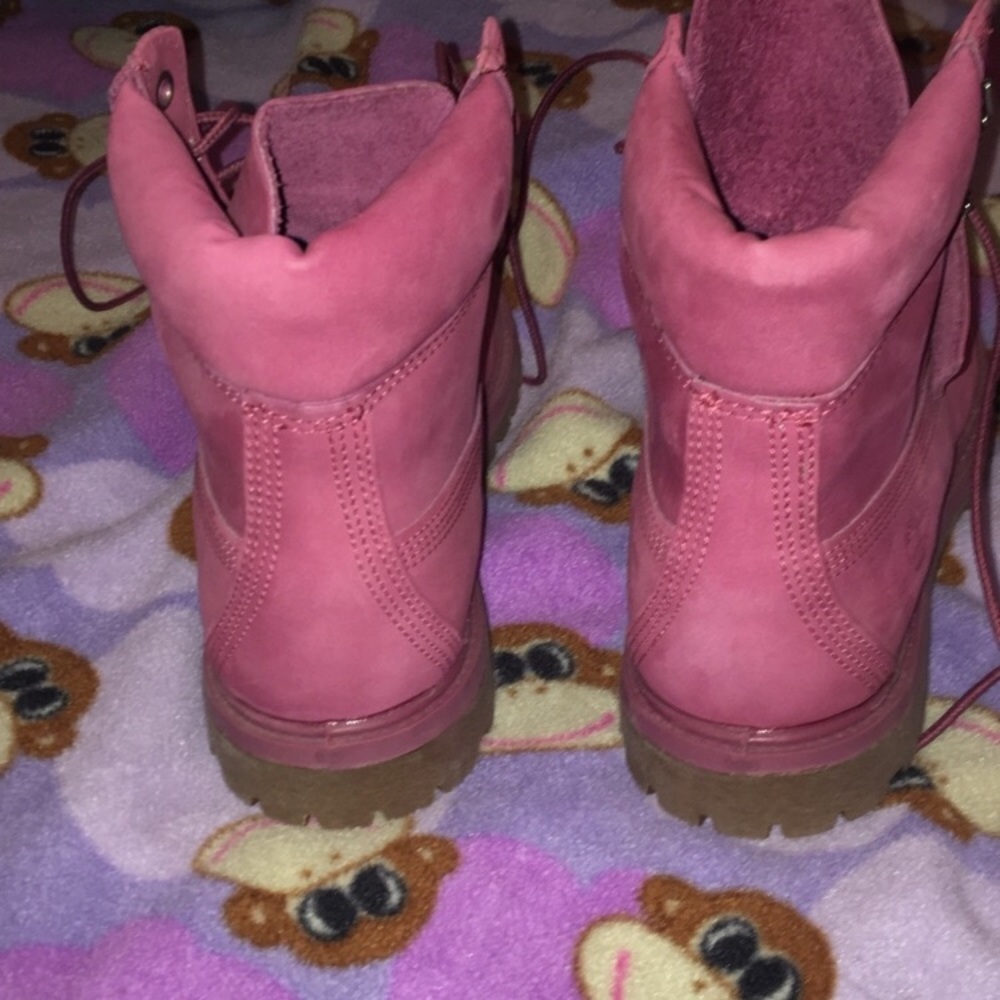COPY - Pink Timberlands 8.5